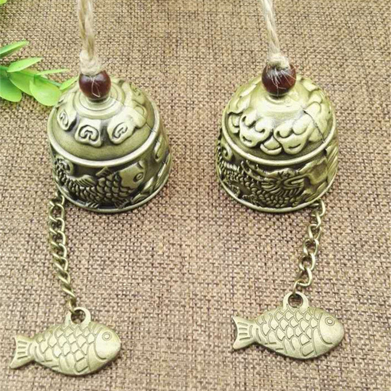 Metal wind chimes