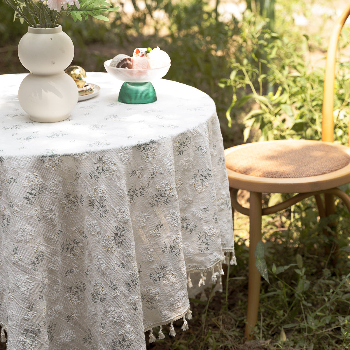 French Provincial Clove Flower Linen Tablecloth