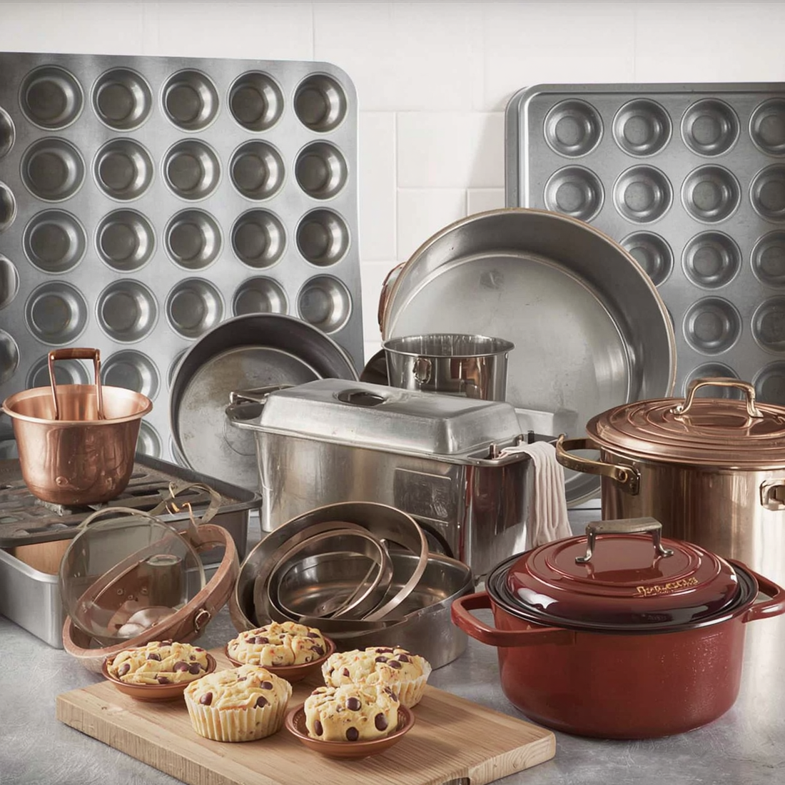 Guide: How to Choose the Right Material for Your Bakeware