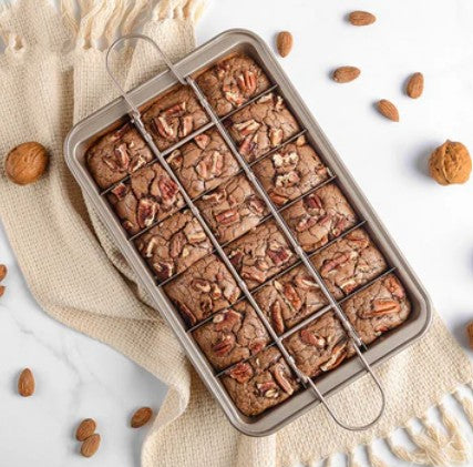 Why Every Home Baker Needs a Brownie & Bar Baking Pan