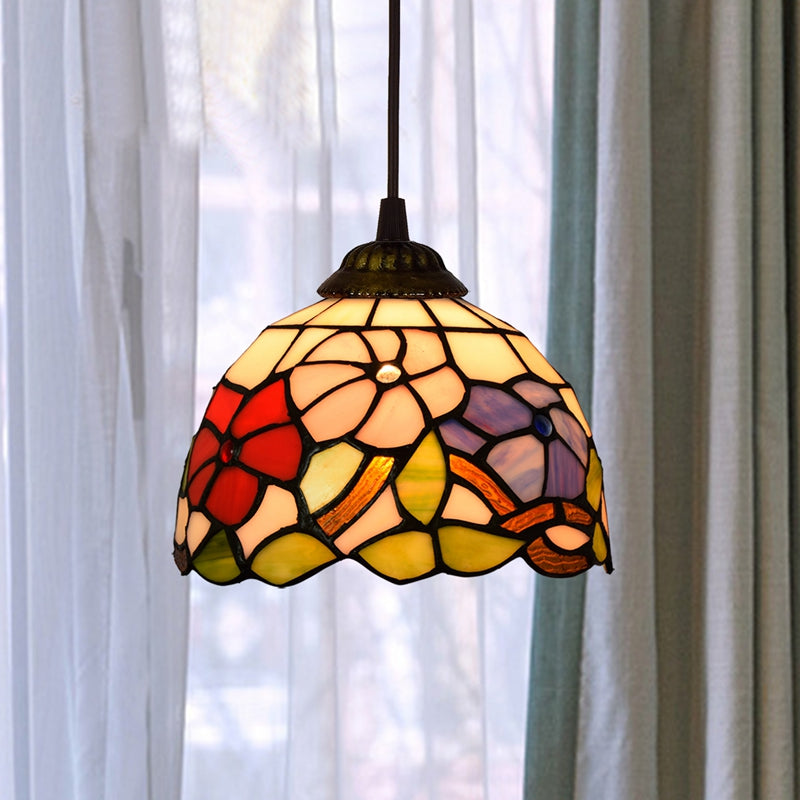 Tiffany Lamp: Stained Glass Pendant Light