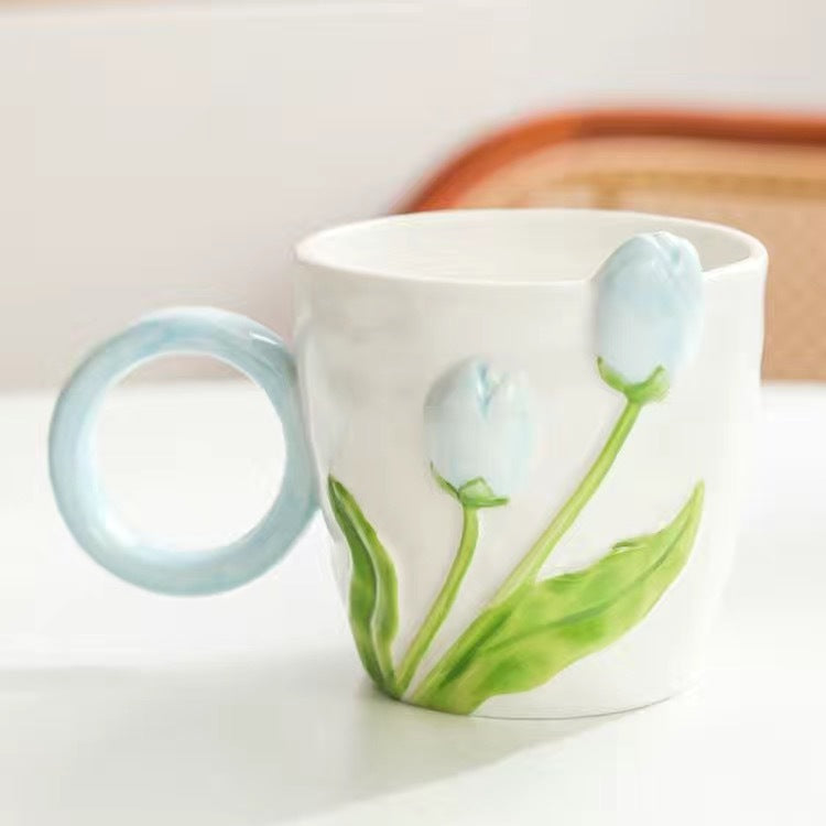 Sculpted Tulip Mug & Spoon