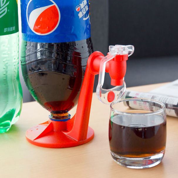 Kitchenware: Plastic-Soda Dispenser