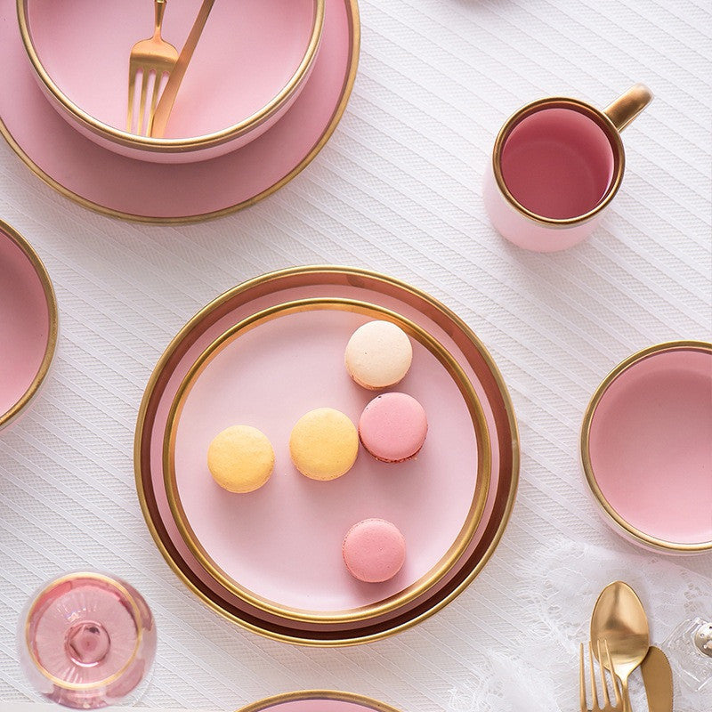 Tableware: Pink & Gold Porcelain Dinnerware