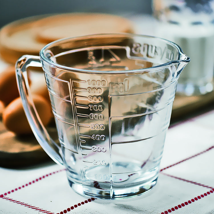 Kitchenware: Glass Embossed  Measuring Cup & Lid