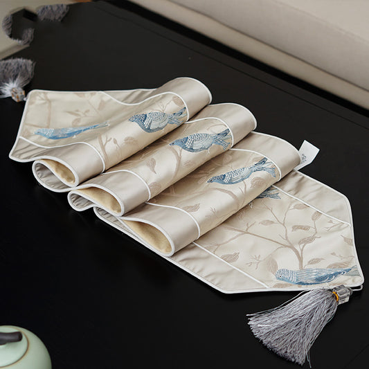 Table Linens: Chennille Table Runner