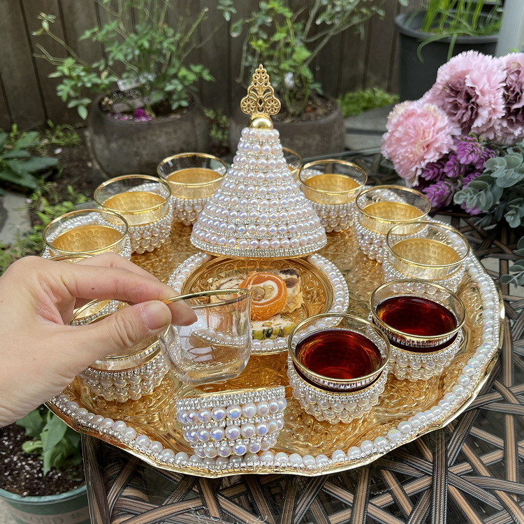 European Pearl & Gold Glass Tea Cups Set