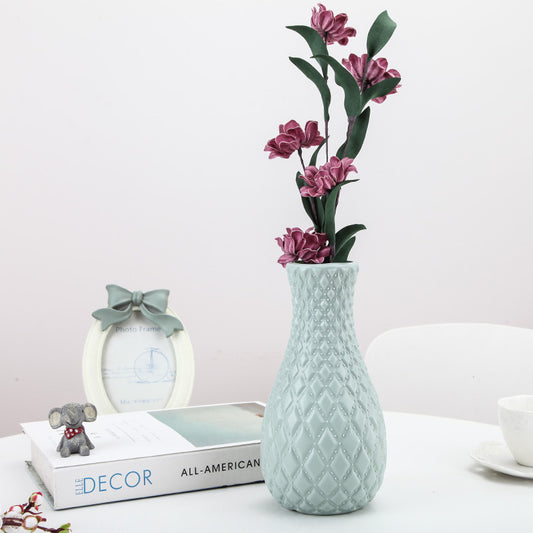 Embossed Diamond Pattern Vase