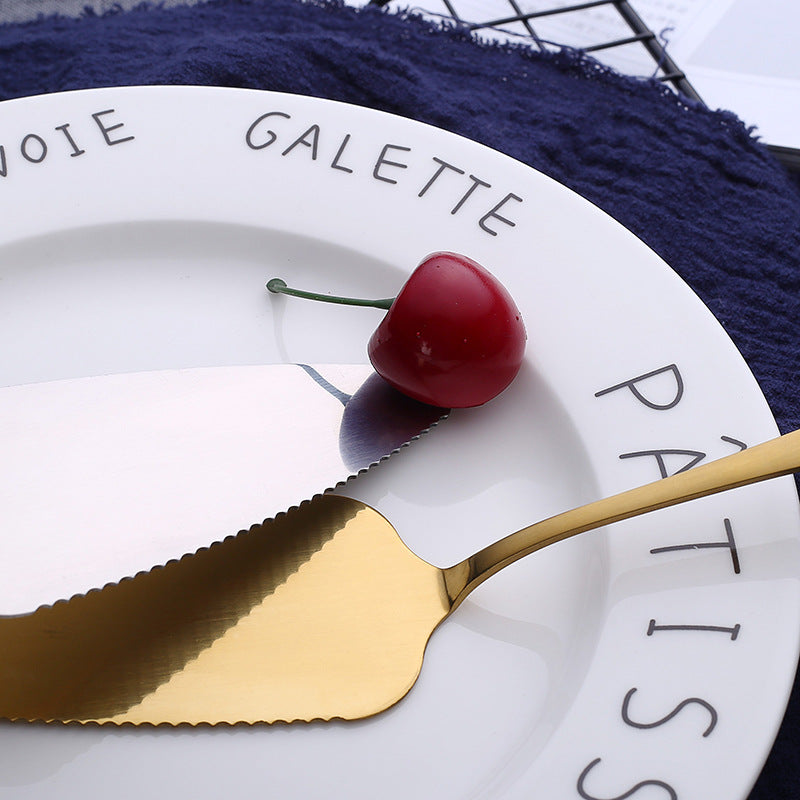 Dessert Server Triangle Serrated Edge