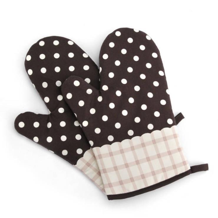 Kitchen Accessories: Oven Mits