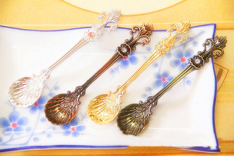 Vintage Look Sugar Spoon-Shell Spoon