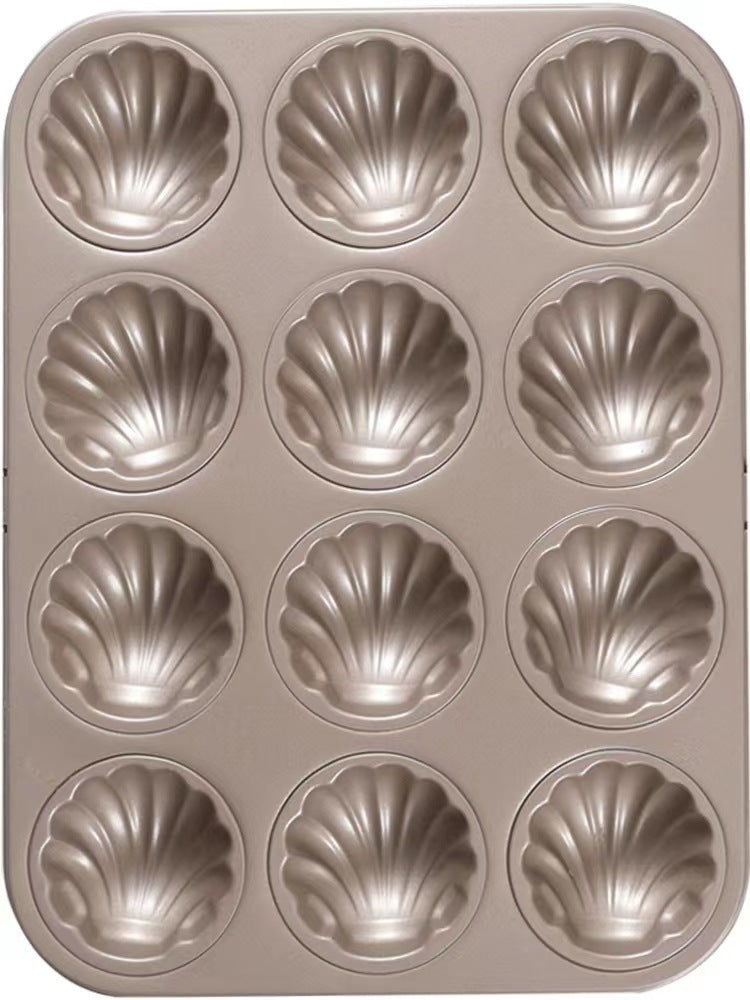 12 Shell Madeleine Pan