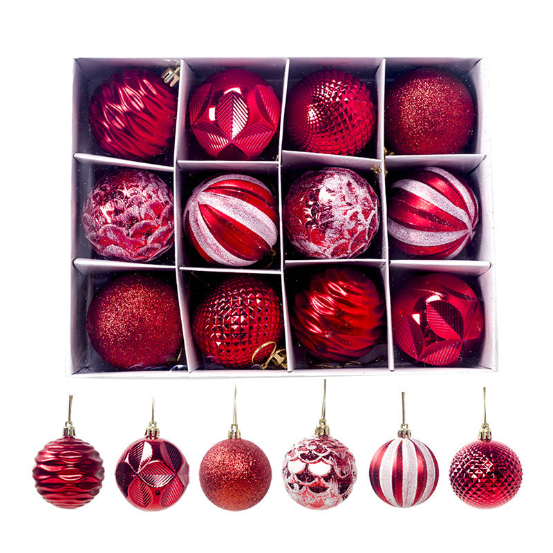 Christmas Tree: Glam Ornaments