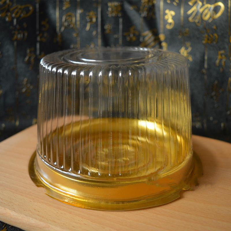 Bake Shop: Clear Plastic Cake Domes