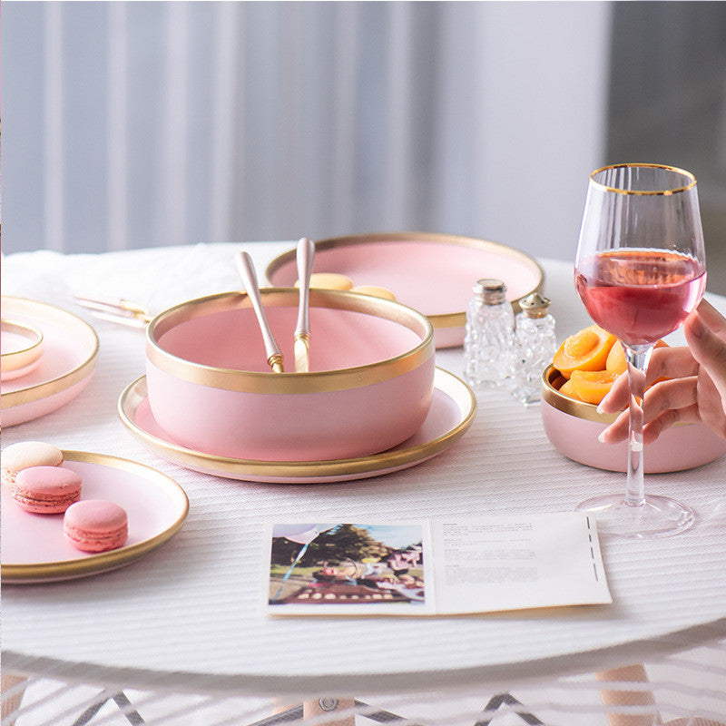 Tableware: Pink & Gold Porcelain Dinnerware