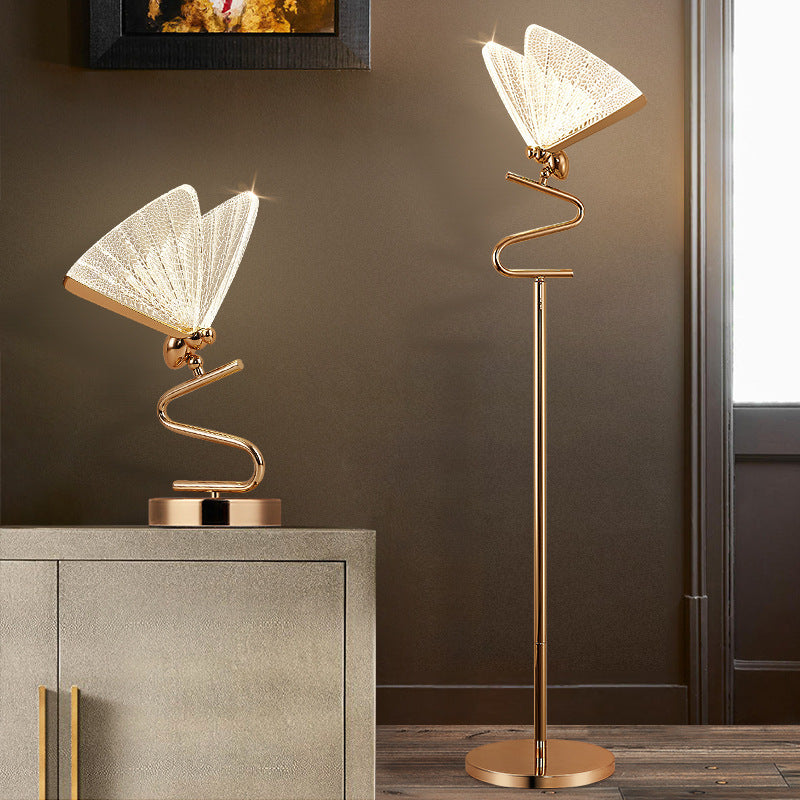 Minimalist Gold Butterfly Lamp