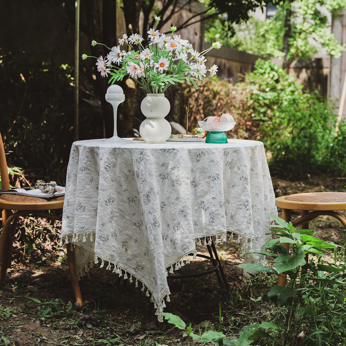 Table Linens: Tablecloth-French Provincial Clove Flower Cotton Linen Tablecloth