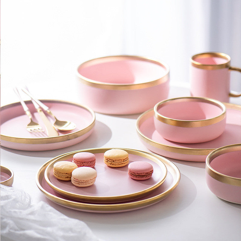 Tableware: Pink & Gold Porcelain Dinnerware