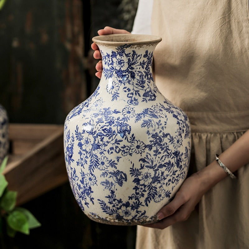 Vase-Classic Chinese Ceramic-Round-Narrow Neck