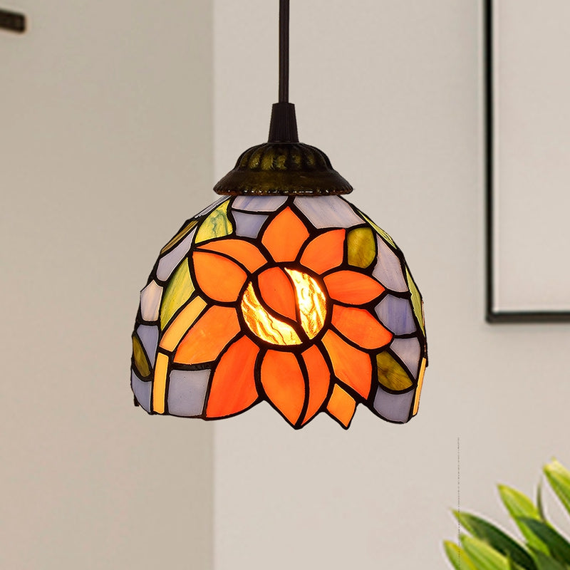 Tiffany Lamp: Stained Glass Pendant Light