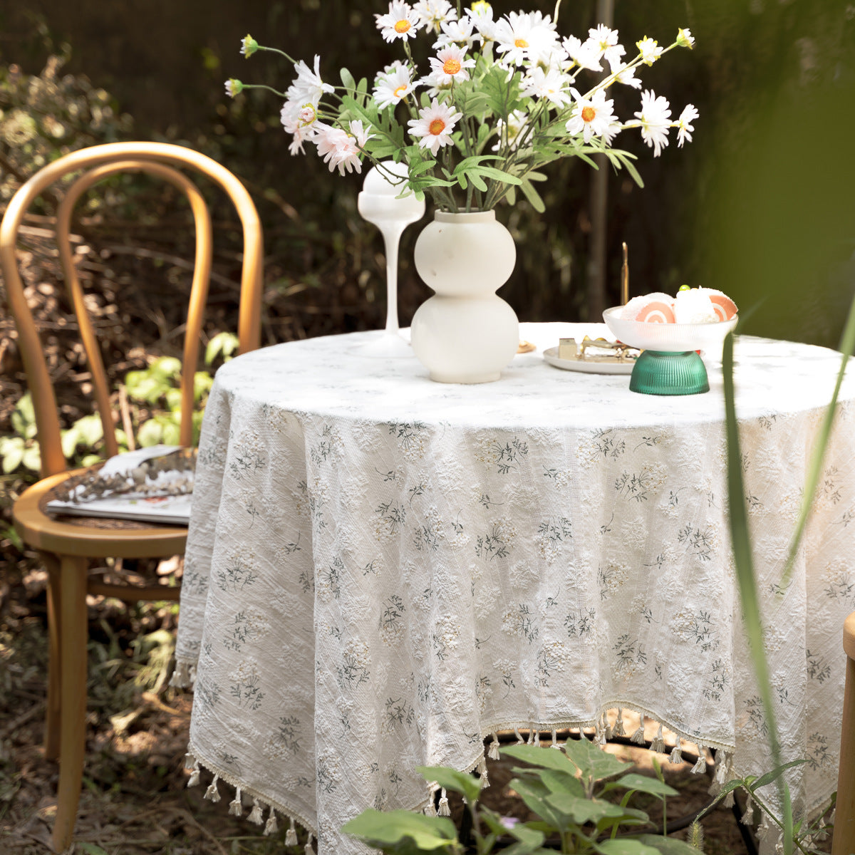 Table Linens: Tablecloth-French Provincial Clove Flower Cotton Linen Tablecloth