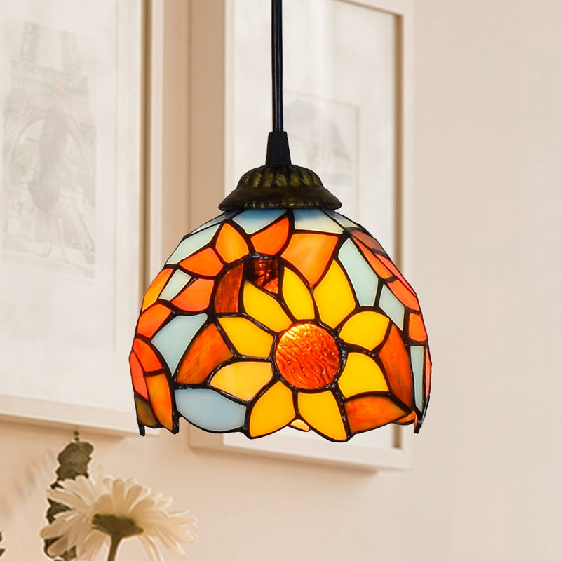 Tiffany Lamp: Stained Glass Pendant Light