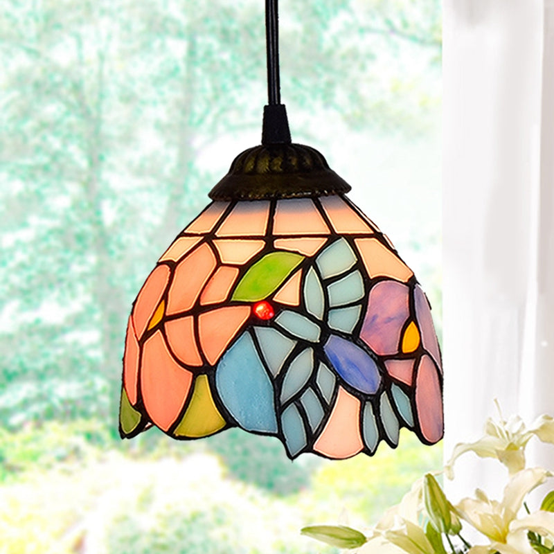 Tiffany Lamp: Stained Glass Pendant Light