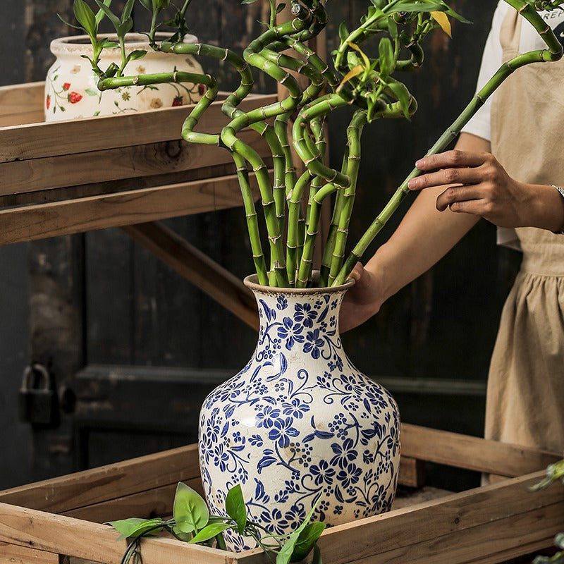 Vase-Classic Chinese Ceramic-Round-Narrow Neck