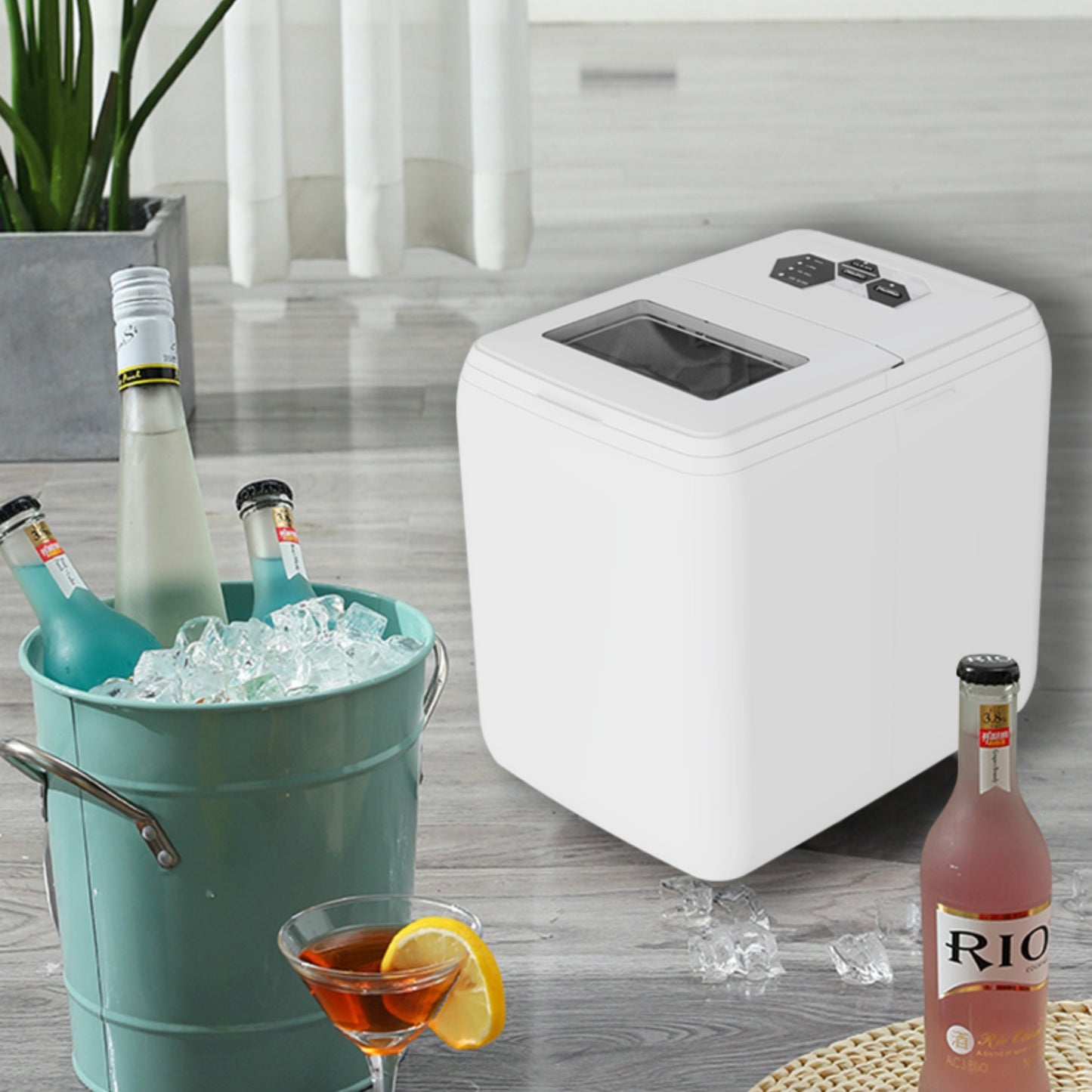 Fast White Countertop Ice Maker