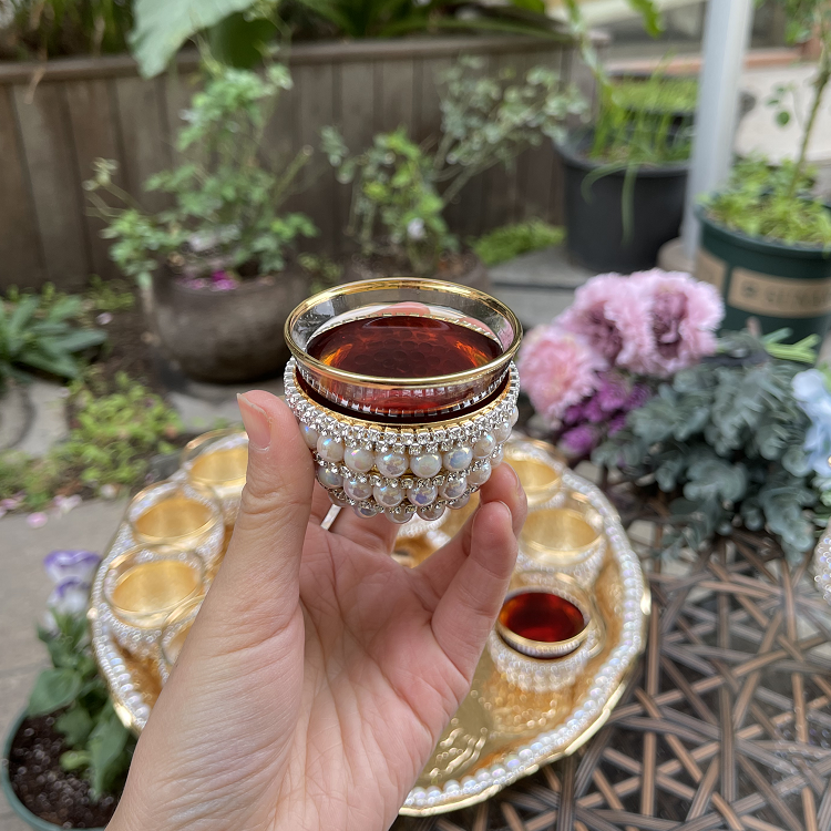 European Pearl & Gold Glass Tea Cups Set