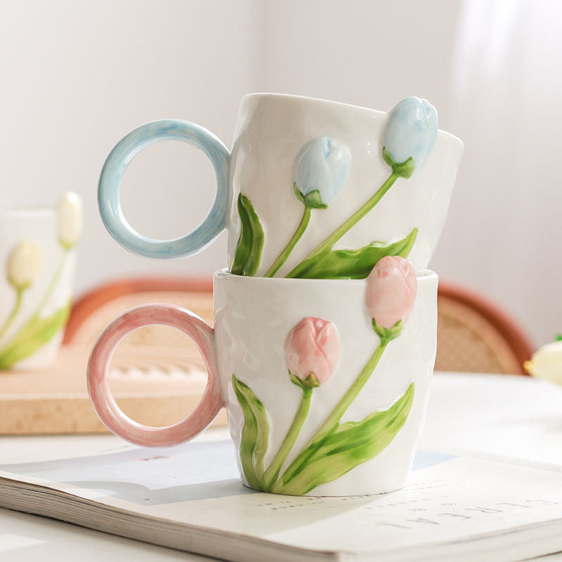 Sculpted Tulip Mug & Spoon