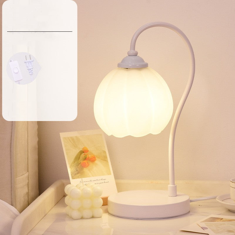 Bell Flower Table Lamp